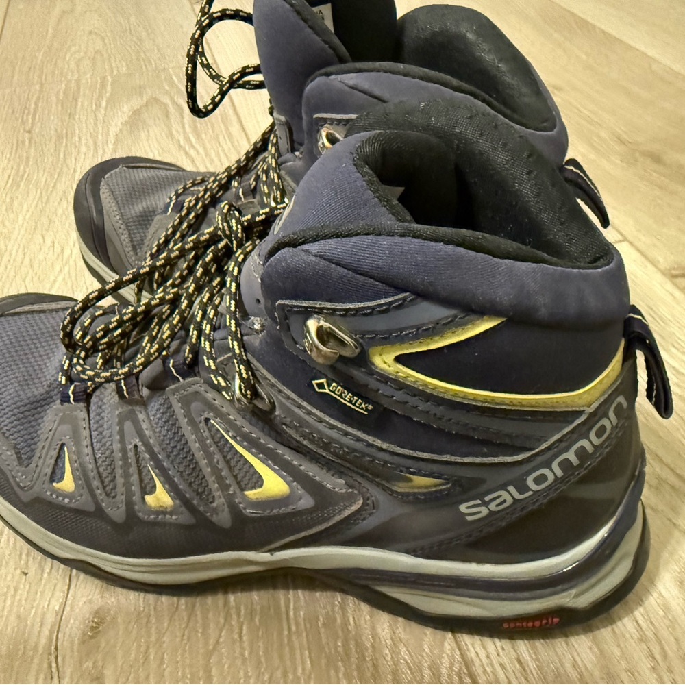 Salomon X Ultra 3 Mid GTX hiking boot size 7 - Picture 3 of 4